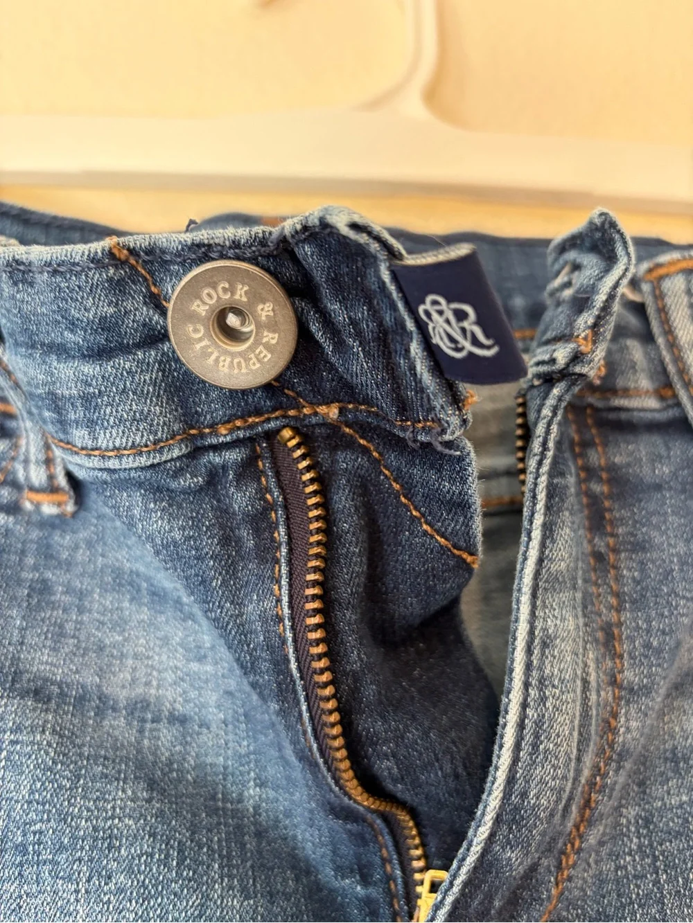Rock & Republic Slim Straight Skinny Jeans Size 10 Women